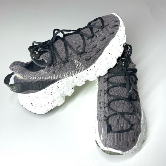 Nike Women’s Space Hippie 04 Iron Grey Workout Sneakers Size- 6.5 CD3476-300 - Picture 2 of 8